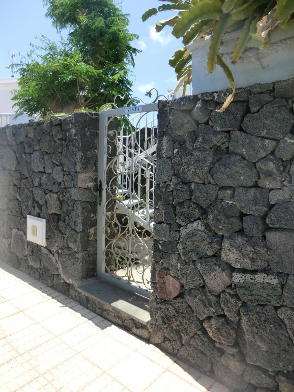 Apartments Gina Y Vista Oceano Puerto del Carmen  Eksteriør billede